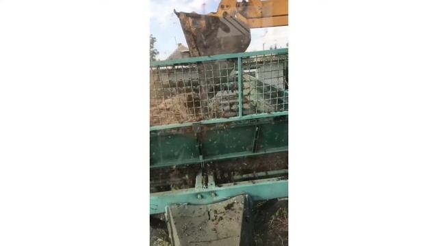 Мтз 892 МТЗ 82.1 и ПРТ-7 вывозим перегной смотреть онлайн