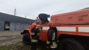 Встановлення ПНС-110 на водоймище з приєднанням двох всмоктувальних рукавів та сітки.