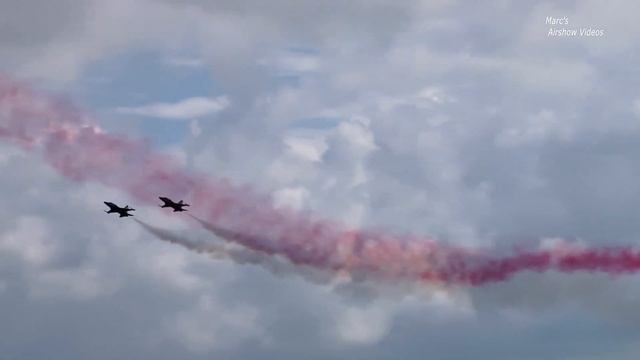 Black Eagles with T-50 Golden Eagle from Republic of Korea won two Awards on RIAT Airshow 2012 HD смотреть онлайн