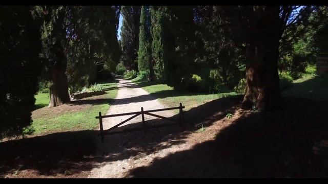 Италия: Сады Нимфы с гидом Анной Синицей смотреть онлайн