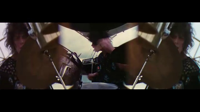 Woodstock: 3 Days of Piece & Music (1970) / Santana смотреть онлайн