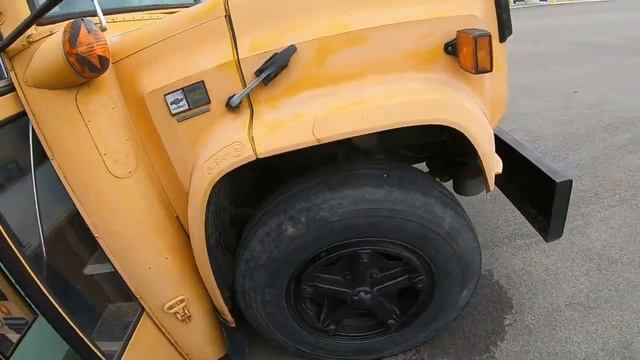 Picking up the 1991 Chevy Thomas School Bus Trip to Grant City, MO смотреть онлайн