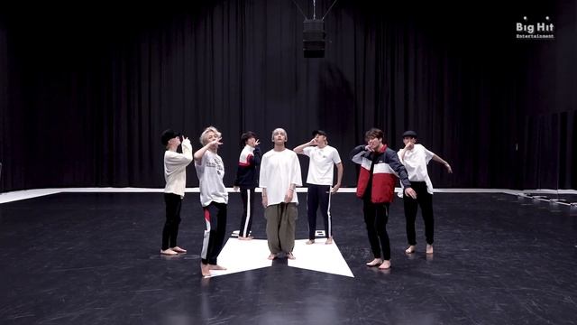 [CHOREOGRAPHY] BTS (방탄소년단) 'Black Swan' Dance Practice