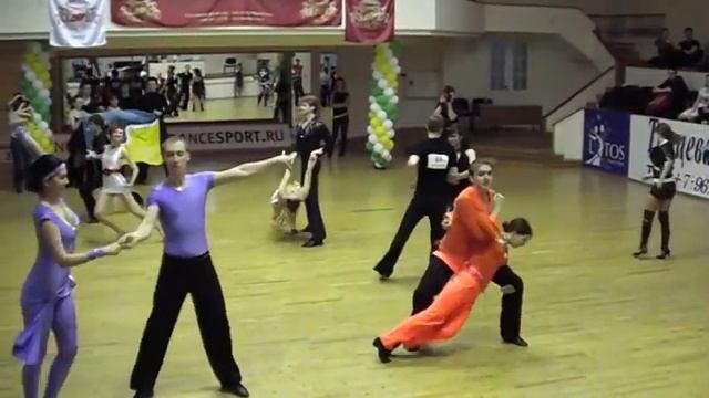 20.04.13 г. Хастл турнир "Dance voyage". D-Класс. 1/2 финала. 2-й заход. смотреть онлайн