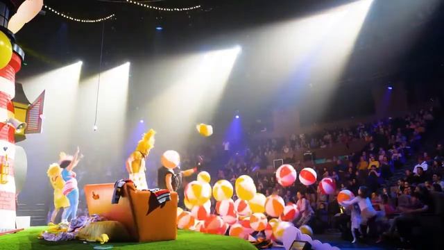 Спектакль «Желтый и Черный» в ДК Ленсовета смотреть онлайн