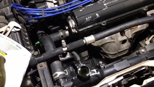 How to find and fix a coolant leak | Honda CR-V смотреть онлайн