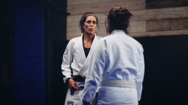 Demi Lovato Does Jiu Jitsu смотреть онлайн