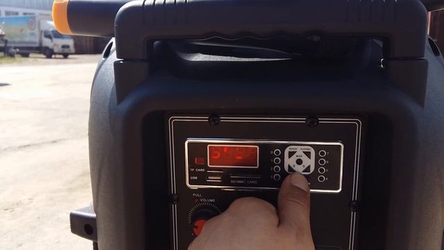 Портативная колонка SL15, BT, USB, 2MIC, FM смотреть онлайн