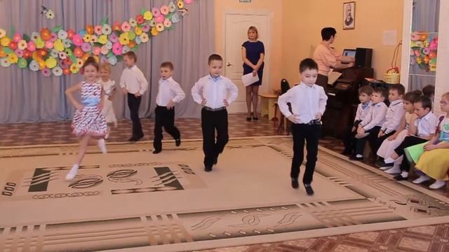 Детский сад 158 .УТРЕННИК на 8 марта. Видео Романа Харитонова смотреть онлайн