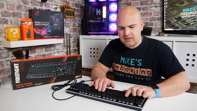 ADX Firefight A04 Rock Solid RGB Gaming Keyboard That Doesn't Suck смотреть онлайн