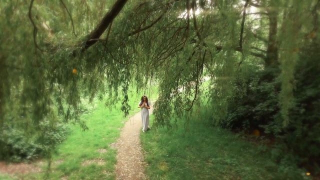 Om Shree Mahalakshmi Namaha English com Tania Prates Rein смотреть онлайн