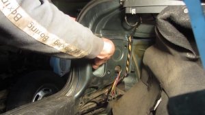 Замена лампы стоп-сигнала, задних габаритов и поворотов на Приоре Хэтчбек и Седан