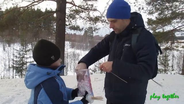Жарим маршмеллоу. Вкусно ли это? Идем на пикник. смотреть онлайн