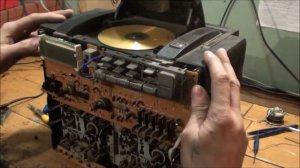 Музыкальный центр PANASONIK не включается.