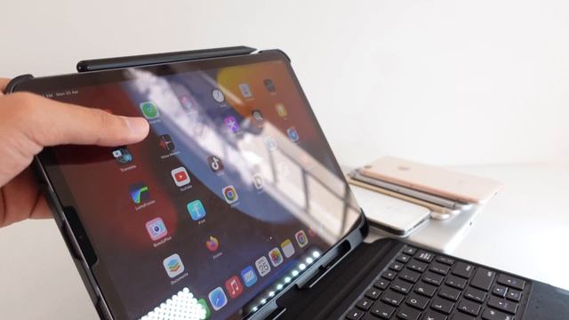 ប៊ុិចនេះអាចជំនួស Apple Pencil បាន ហើយតម្លៃធូរទៀត смотреть онлайн