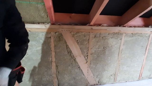 Утепление стен на лофте в 150мм, по стропилам 200мм, фронтон 150мм. Утеплитель роквул. смотреть онлайн