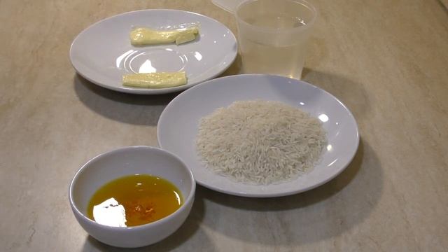 Жареная рыба Морской Черт (Удильщик) в хрустящей корочке с шафрановым рисом и соусом из Каперсов. смотреть онлайн