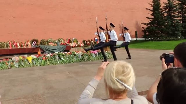 Казус на смене почетного караула смотреть онлайн
