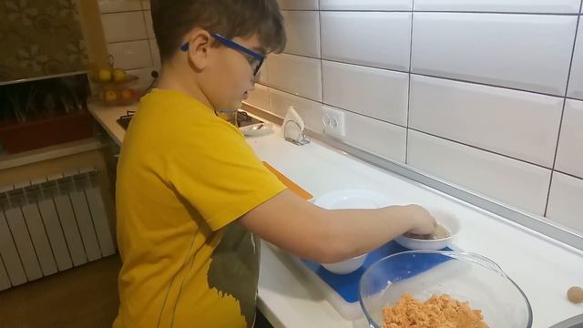 Easy Chef: Крабовые сыруни или сырные шарики с крабовыми палочькоми))))) смотреть онлайн