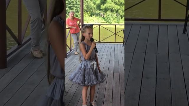 Кошка беспородная. Детская песня смотреть онлайн