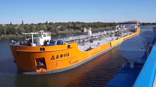 Круиз на теплоходе "Максим Литвинов".По Волго Донскому каналу смотреть онлайн