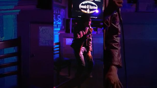 Chris Isaak - baby did a bad bad thing ( karaoke) смотреть онлайн