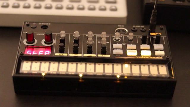 Korg Volca Beats Jam + FX смотреть онлайн