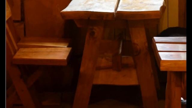 Деревянные избушки, мебель и игрушки. смотреть онлайн