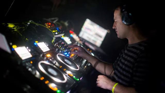 Sasha Live set Circoloco Lifestyle (DC 10, Ibiza) 09 09 2013 смотреть онлайн