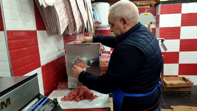 ГДЕ КУПИТЬ МЯСО??? ТУРЦИЯ. ЯЛОВА. СВЕЖЕЕ И ВКУСНОЕ!!! смотреть онлайн