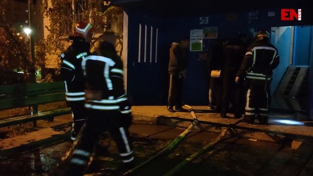Возгорание кладовки на улице Воинов Интернационалистов 4 смотреть онлайн