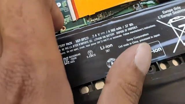 HOW TO INSTALL SONY VIVO ULTRABOOK BATTERY REPLACE #sony #sonyvivo #battery #repair смотреть онлайн