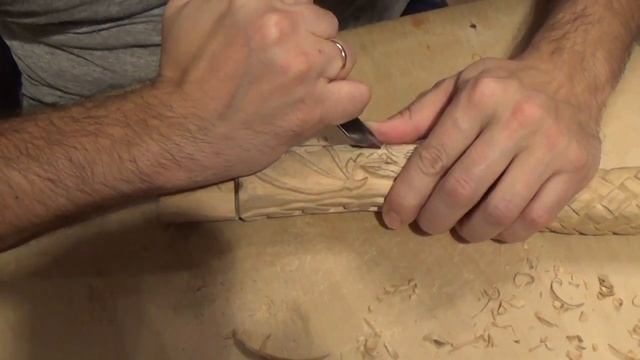 Орнамент Дракон. Плоскорельефная резьба на топорище. смотреть онлайн