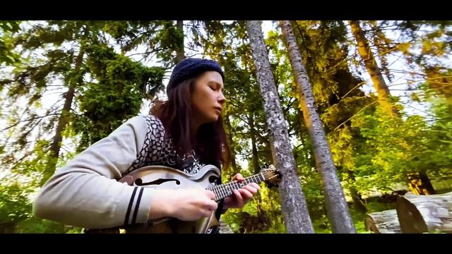 Olga Egorova -Wood Tune - mandolin minute смотреть онлайн