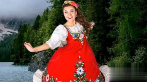 Цячэ вада у ярок (белорусская народная песня) - поет Олеся Славина