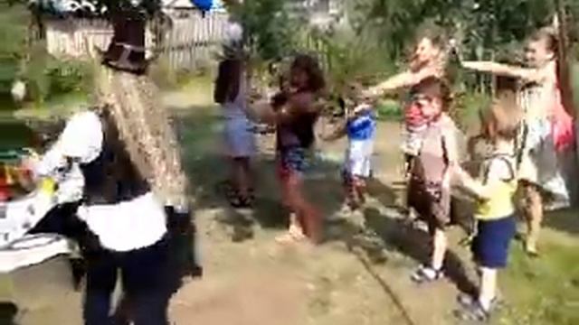 #Аниматор "video 2016 06 26 17 04 58 Ковбойский праздник" смотреть онлайн