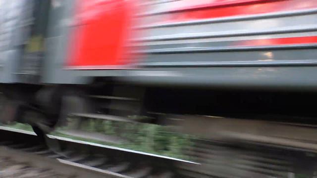 Электровоз ЭП2К-241 с поездом № 140 Брянск - Санкт-Петербург смотреть онлайн