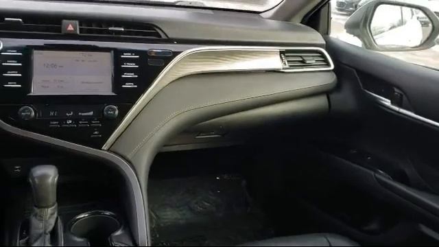 2018 Toyota Camry SE Janesville Milwaukee Madison Beloit Rockford смотреть онлайн