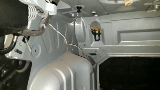 Установка сигнализации Renault Symbol