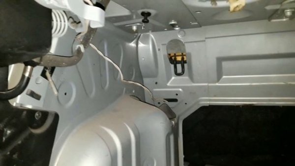 Установка сигнализации Renault Symbol