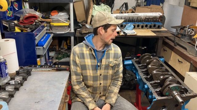 Ford 300 Inline 6 Engine Rebuild Part 4: Crankshaft Installation смотреть онлайн