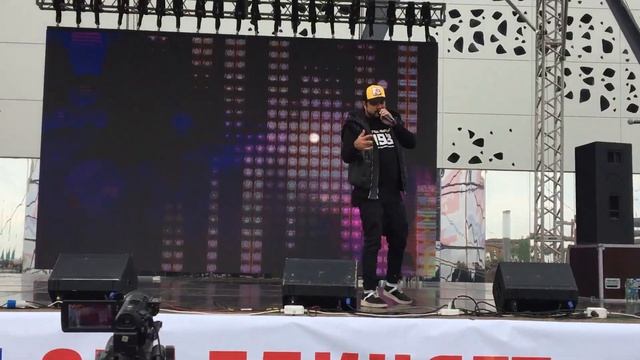 «Корни» Александр Бердников - Ты узнаешь её смотреть онлайн