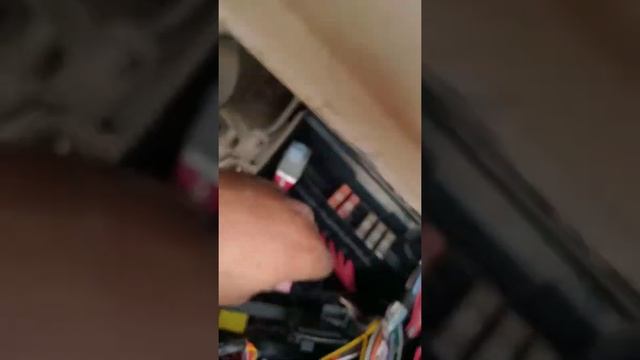 Problème vibration moteur et témoin STOP allumé Renault Master 3 مشكل إعتزاز محرك و سطوب شاعلة смотреть онлайн