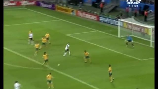 Germany 1-0 Australia.Kuranyi scored goal.avi смотреть онлайн