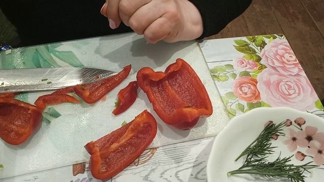 Витаминный салат из пекинской капусты с ветчиной. Приготовьте, и Вам понравится!