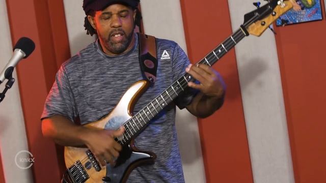 Victor Wooten 'Funky D' | Live Studio Session смотреть онлайн