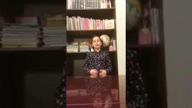 Басня | Ворона и Лисица | Читает Амина Амрахова смотреть онлайн