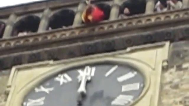 Бой знаменитых часов в Праге смотреть онлайн