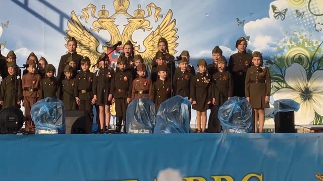 Криниченьки -"Спасибо" г. Ахтубинск День Победы смотреть онлайн