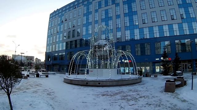 Утро в Новосибирске, площадь Ленина. Наконец то пришла зима. смотреть онлайн